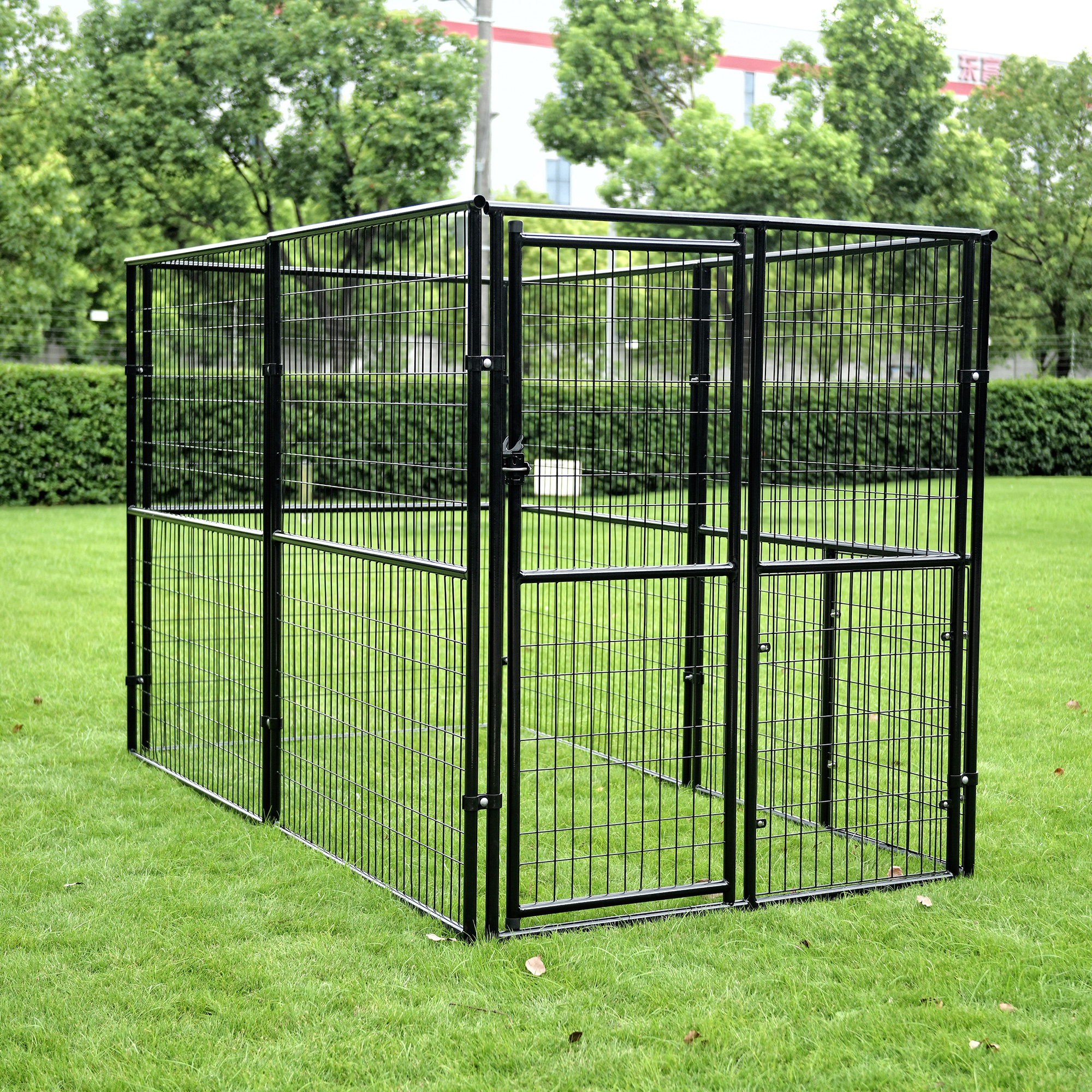 Outdoor Dog Kennel 6'x5'x10'